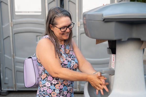 Best Portable restroom trailer rental  in Glenn Dale, MD